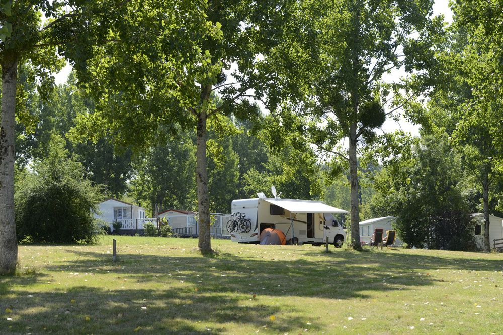 camping-lecolombier_locatifs_mobilhome